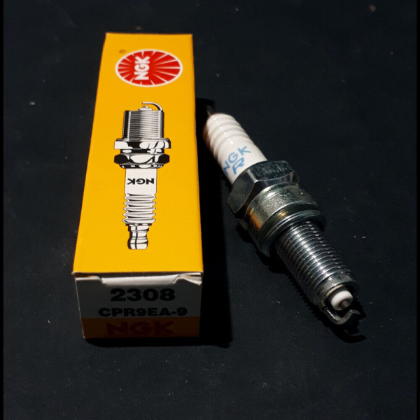CANDELA DI ACCENSIONE NGK SCATOLO GIALLO RICAMBIO RIF. CPR9EA-2308