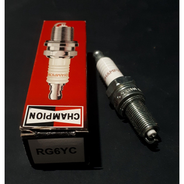 CANDELA MOTORE SCOOTER PIAGGIO BEVERLY 250 CARB. MARCA CHAMPION RG6YC-220