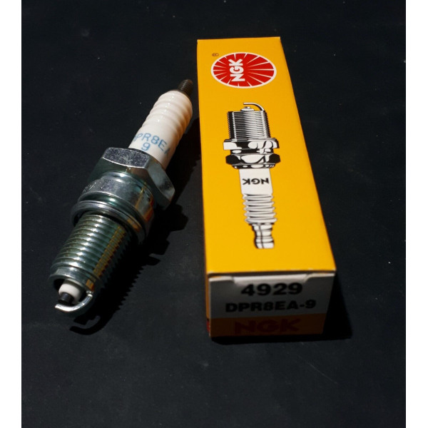 CANDELA DI ACCENSIONE NGK SPARK PLUG MOTO TRIUMPH AMERICA 865 RIF. DPR8EA-9-4929