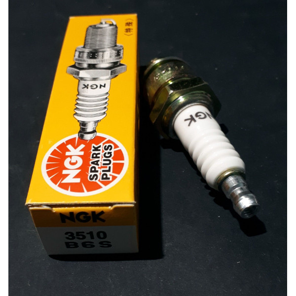 CANDELA DI ACCENSIONE NGK B6S-3510 PER VOLVO PV544 RENAULT CARAVELLE R16 MOTORI