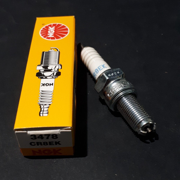 CANDELA,CANDELETTA ACCENSIONE MOTO PASSO LUNGO NGK SPARK PLUG CR8EK-3478