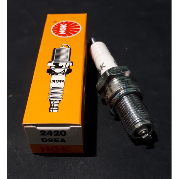 CANDELA,CANDELETTA ACCENSIONE MOTO PASSO LUNGO NGK SPARK PLUG D9EA-2420
