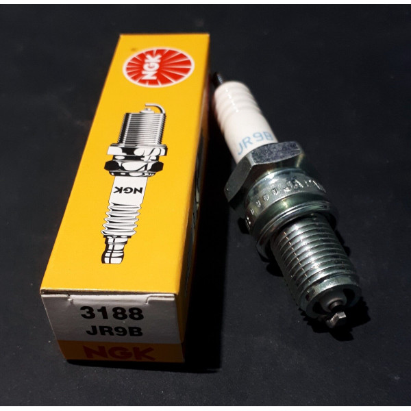 CANDELA DI ACCENSIONE NGK SPARK PLUG PER MOTO SUZUKY RIF. JR9B-3188