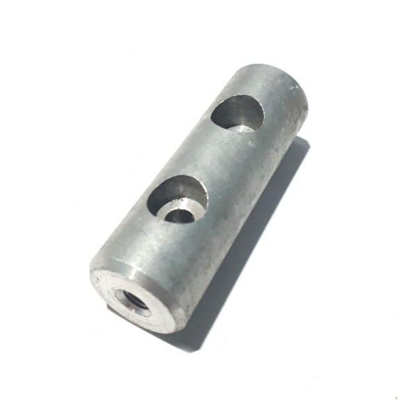 SPINOTTO ATTACCO MANICO ANTERIORE SINISTRO MOTOSEGA OLEOMAC 261 RIF. 7200231