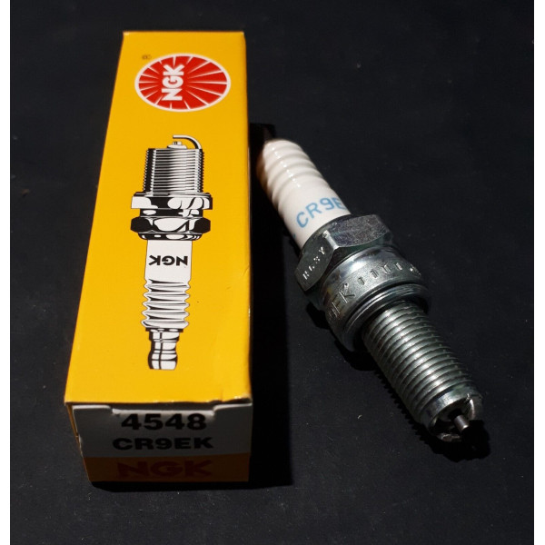 CANDELA,CANDELETTA ACCENSIONE MOTO PASSO LUNGO NGK SPARK PLUG CR9EK-4548